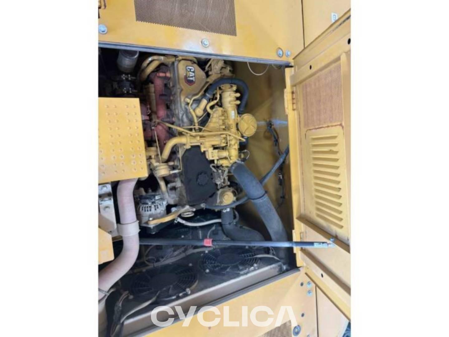 Crawler excavators  330-07 WCH20468 - 6