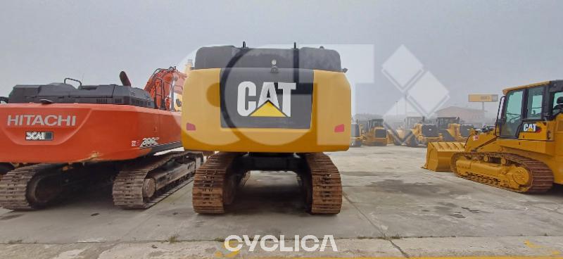 Eskavatorë me Zinxhirë  352F KBP00276 - 5