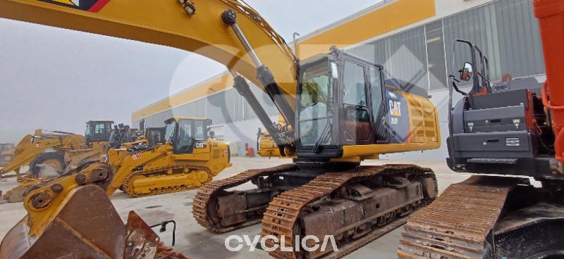 Eskavatorë me Zinxhirë  352F KBP00276 - 2