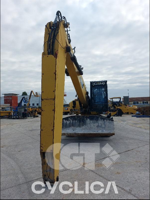 Bageri na kotačima  M318D MH D9X00404 - 1