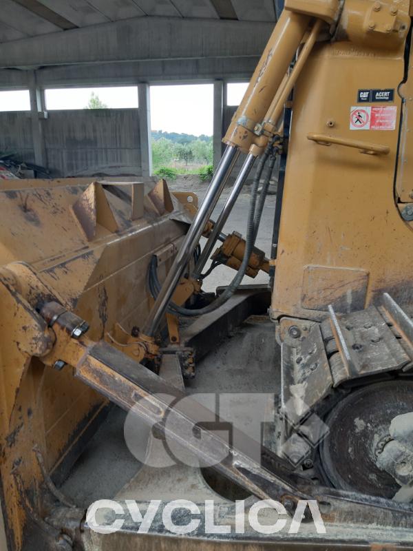 Bulldozers et tracteurs à chenilles  D6R3 LFM00### - 8