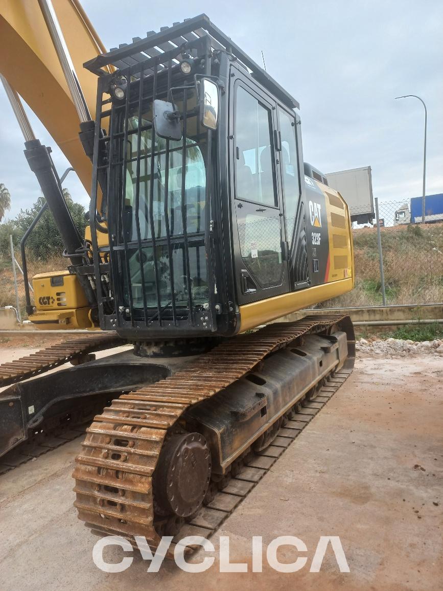 Eskavatorë me Zinxhirë  323F MFY20125 - 2