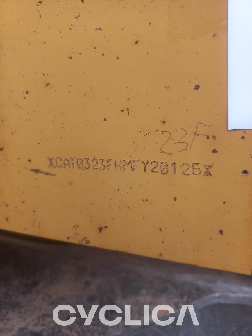 Eskavatorë me Zinxhirë  323F MFY20125 - 8