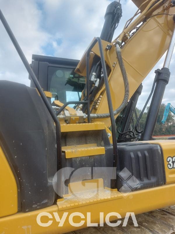 Eskavatorë me Zinxhirë  323LN KPE10029 - 12