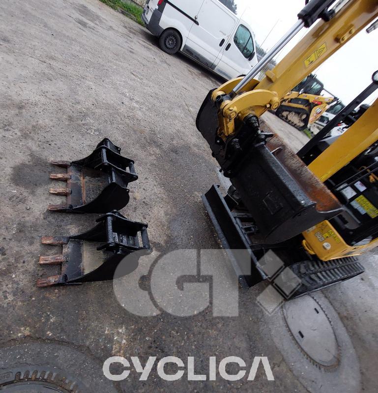 Escavadora de rastos  301.7 JH704576 - 6