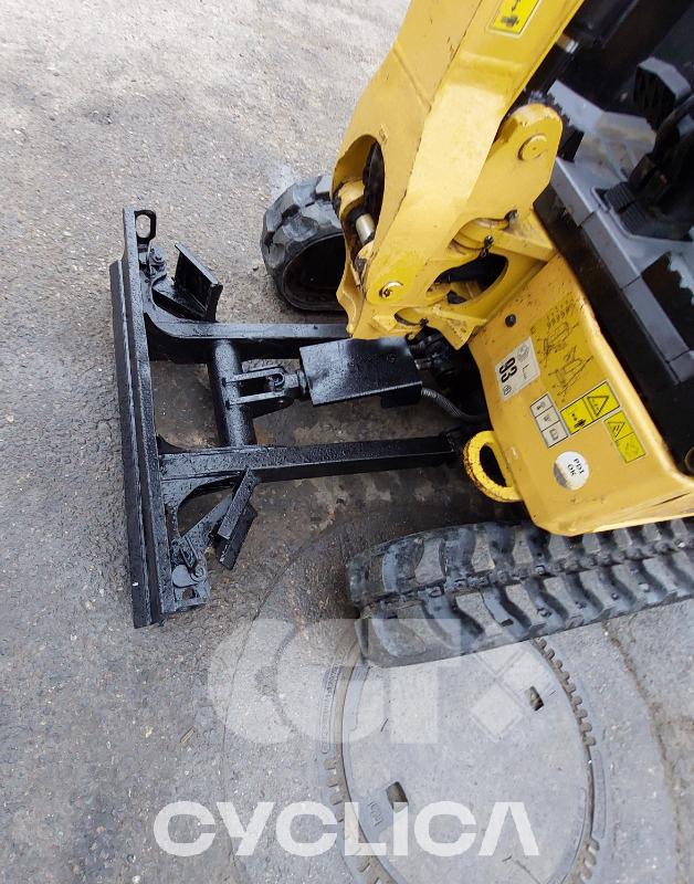 Escavadora de rastos  301.7 JH704576 - 8