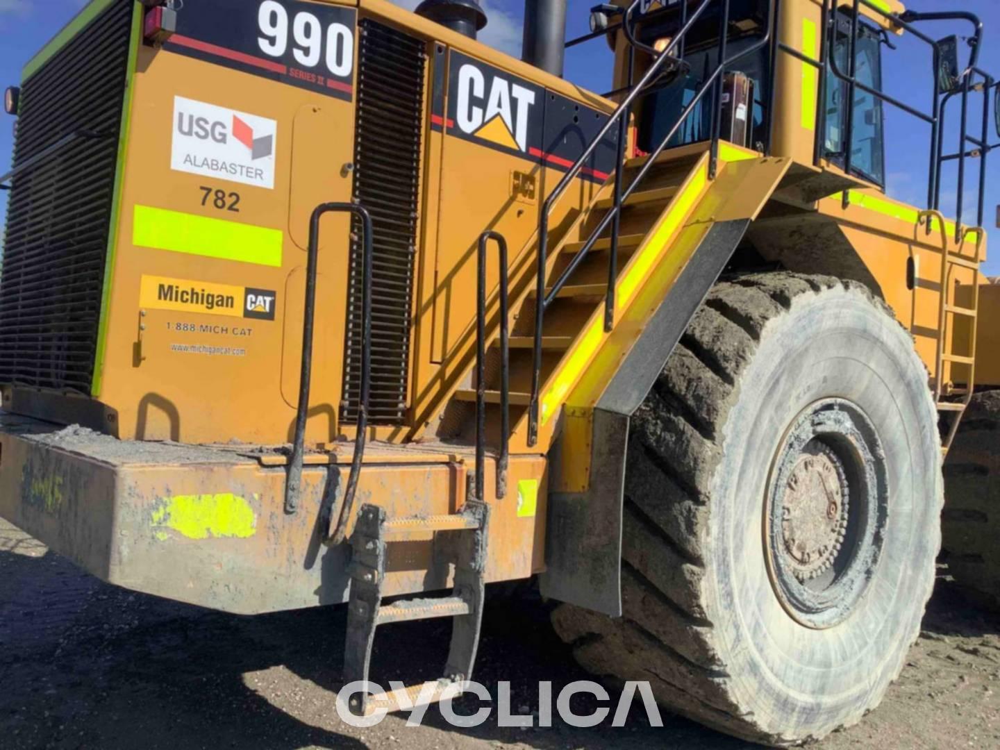 Натоварувачи на тркала  990 BCR00267 - 16