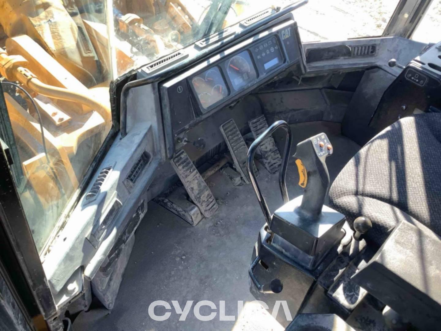 Натоварувачи на тркала  990 BCR00267 - 20