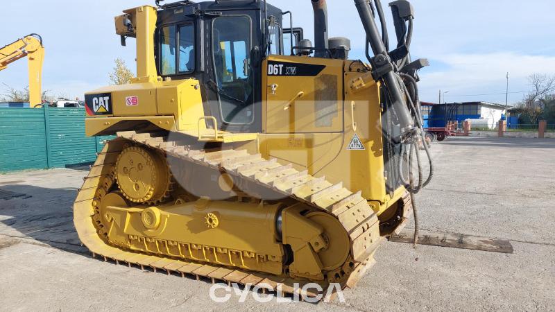 Bulldozer e trattori cingolati  D6T AK700108 - 2