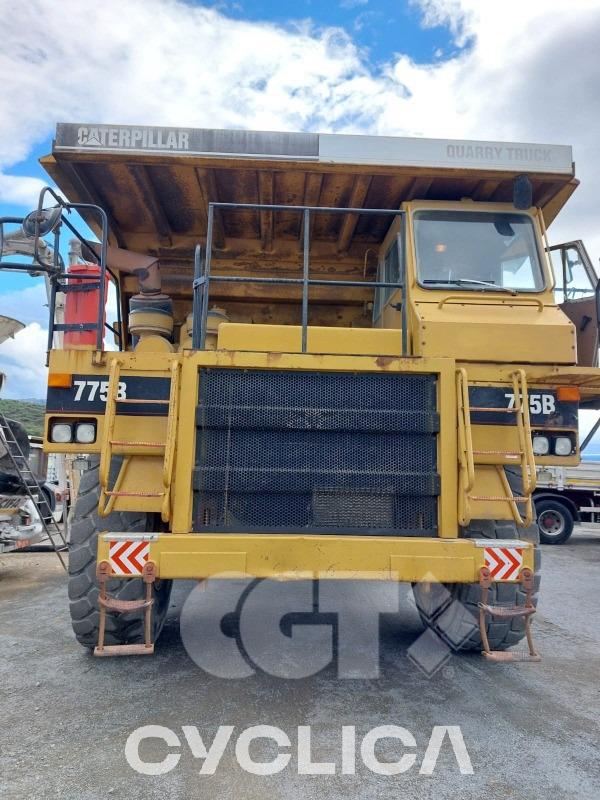 Dumpers dhe kamionë të ngurtë  775B 7XJ00### - 3