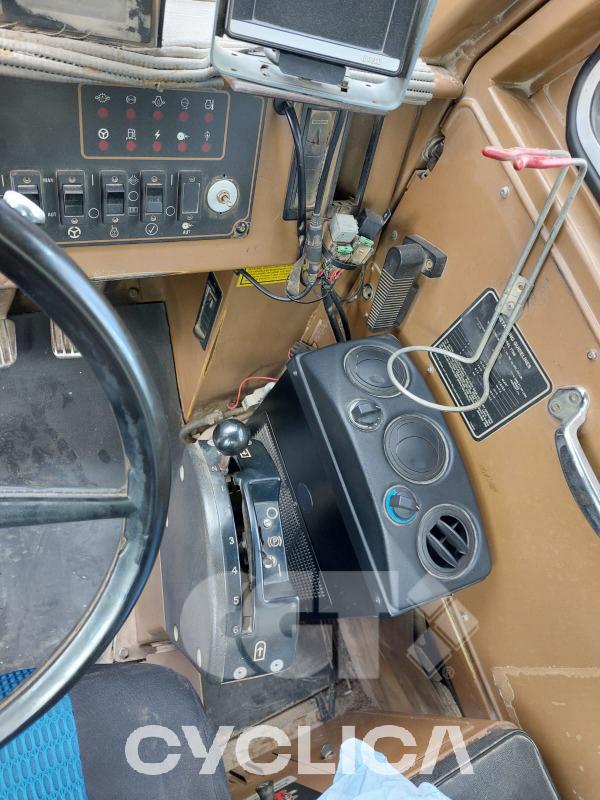 Dumpers dhe kamionë të ngurtë  775B 7XJ00### - 12