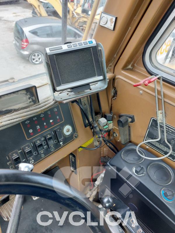 Dumpers dhe kamionë të ngurtë  775B 7XJ00### - 15