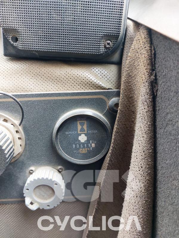 Dumpers dhe kamionë të ngurtë  775B 7XJ00### - 18