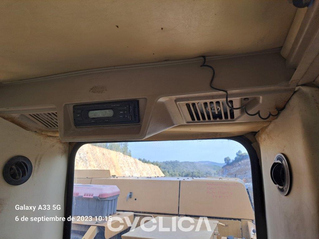 Eskavatorë me Zinxhirë  375MEH 6NK00352 - 3