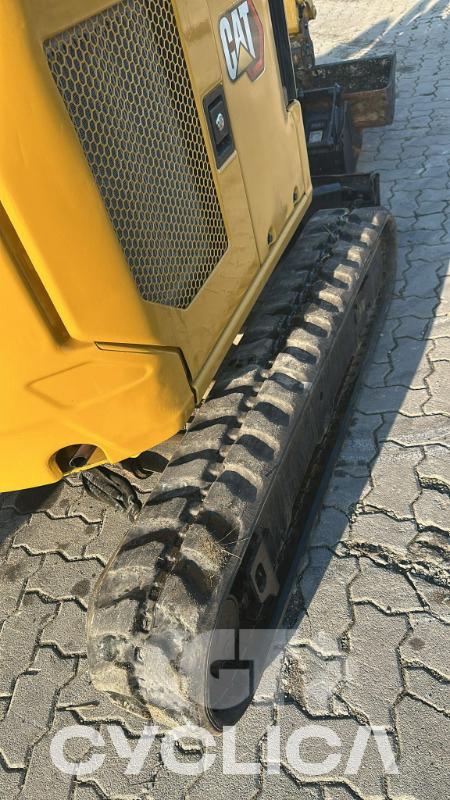 Escavadora de rastos  301.7 JH702035 - 8