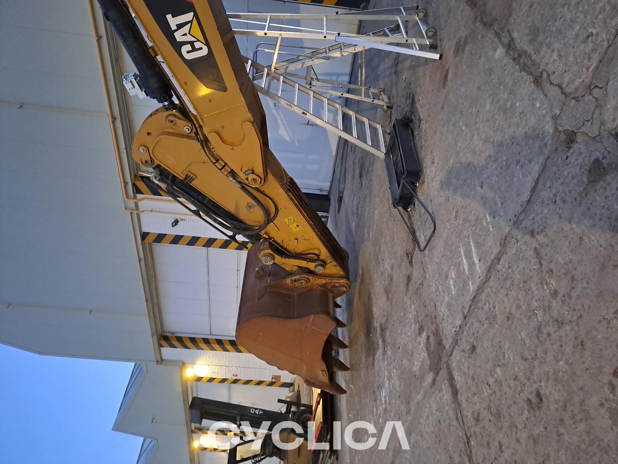 Crawler excavators  374F EBF20029 - 6