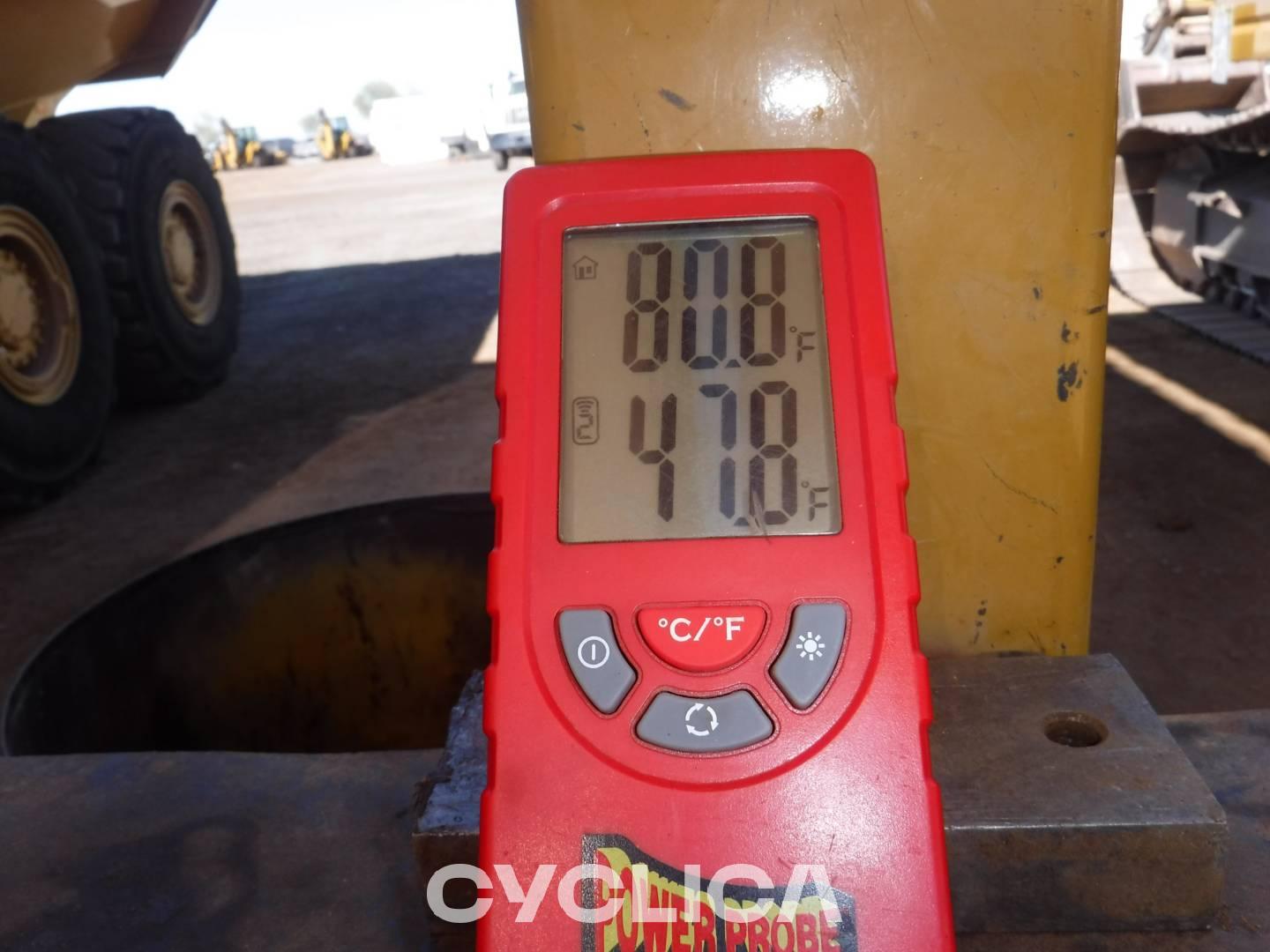 Dumpera dhe kamionë të artikuluar  730-04 3T301550 - 30