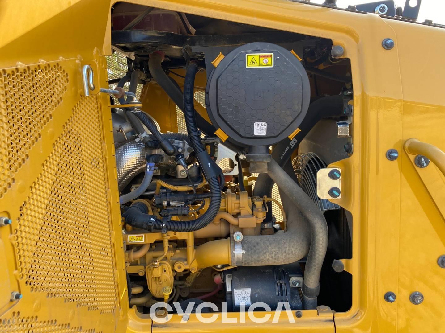 Bulldozers and crawler tractors  D112 XKF00411 - 11