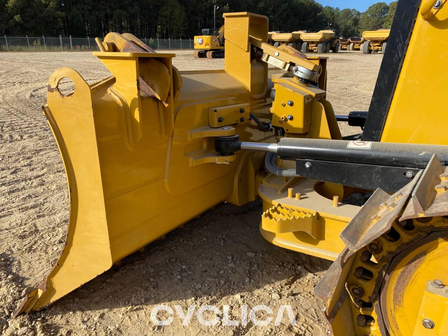 Bulldozers and crawler tractors  D112 XKF00411 - 17