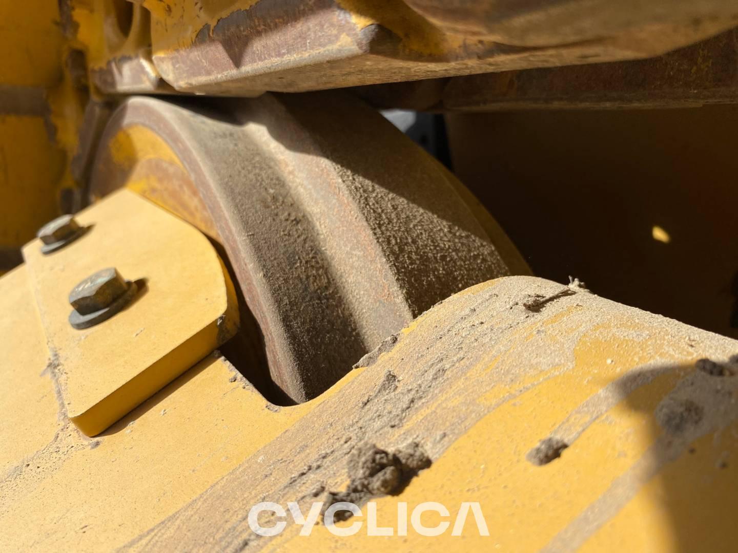 Bulldozers and crawler tractors  D112 XKF00411 - 20