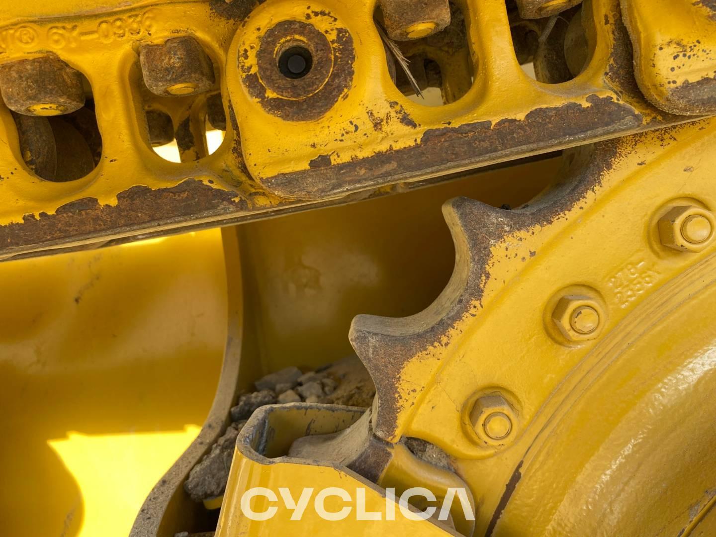 Bulldozers and crawler tractors  D112 XKF00411 - 23