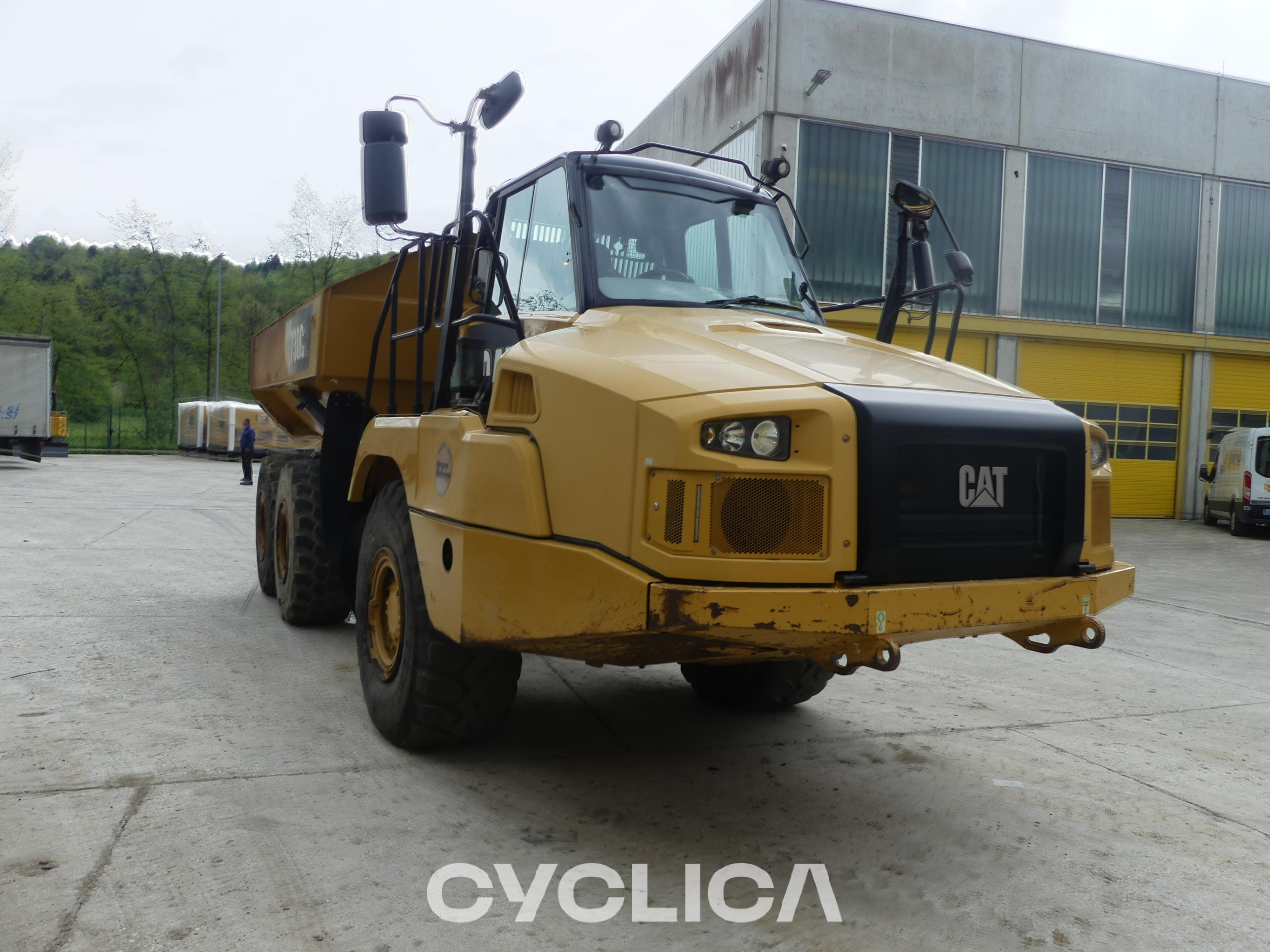 Damperi i zglobni kamioni  730C2 2T400208 - 20