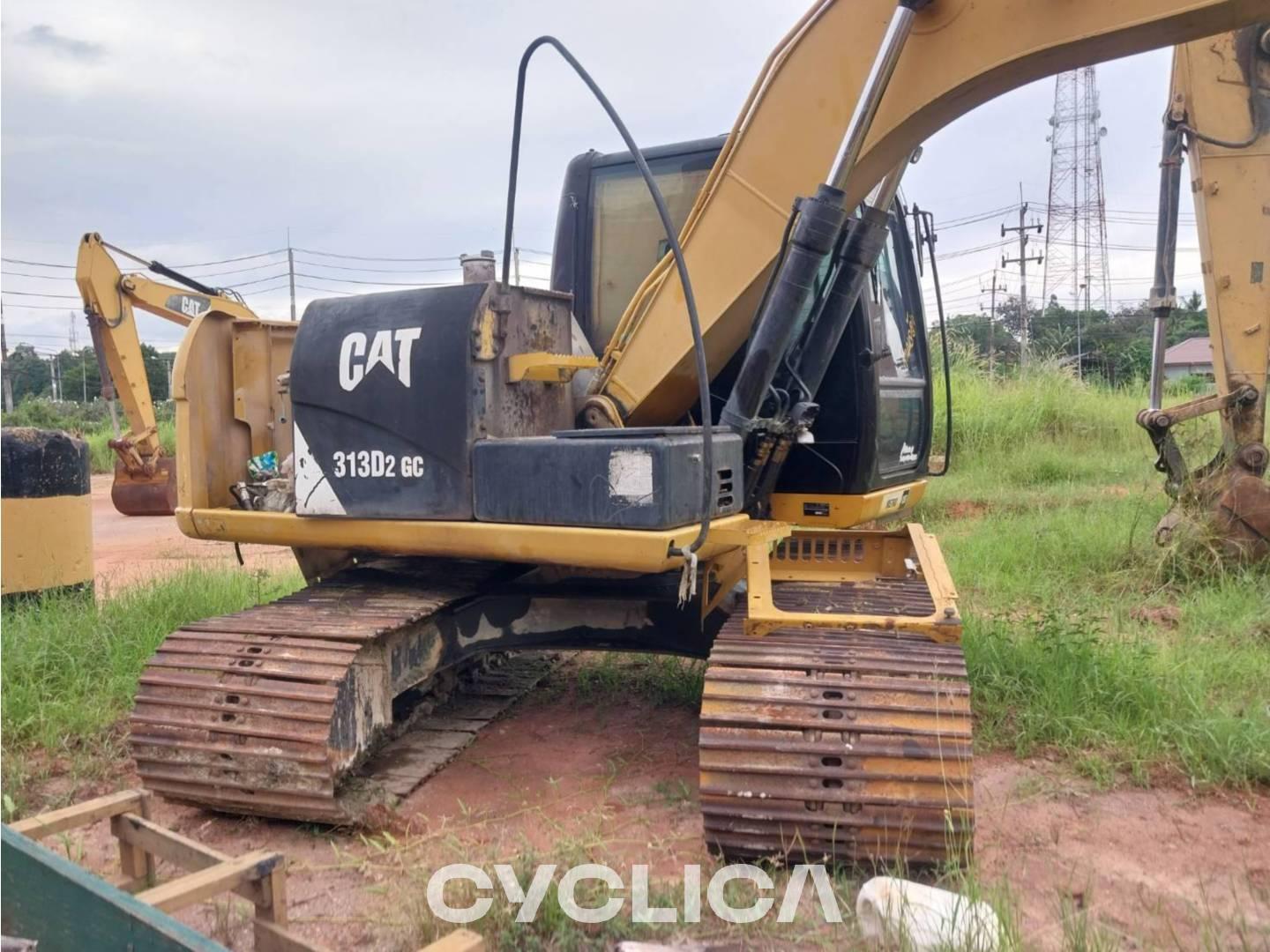 Eskavatorë me Zinxhirë  313D2GC GAP11674 - 2