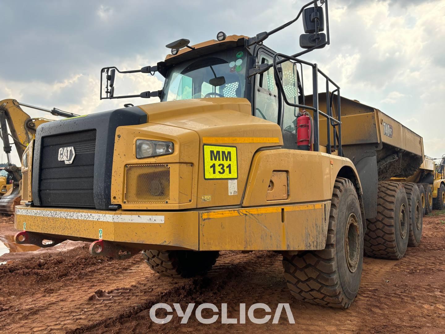 Dumpers y camiones articulados  740-04GC 3F800274 - 1