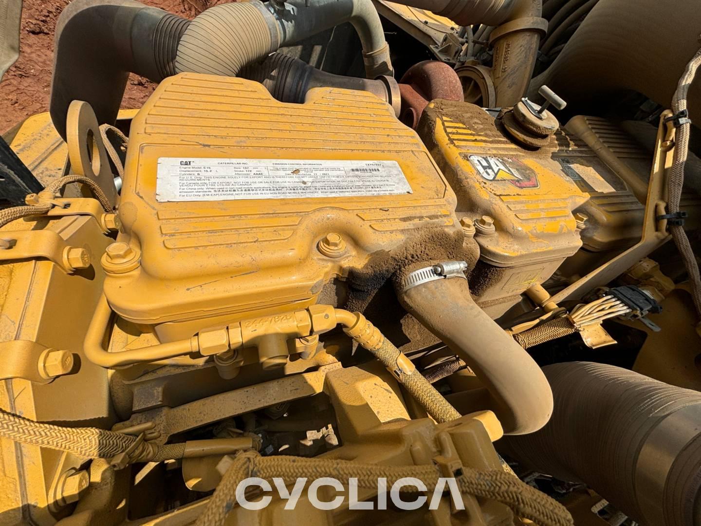 Dumpers y camiones articulados  740-04GC 3F800274 - 9