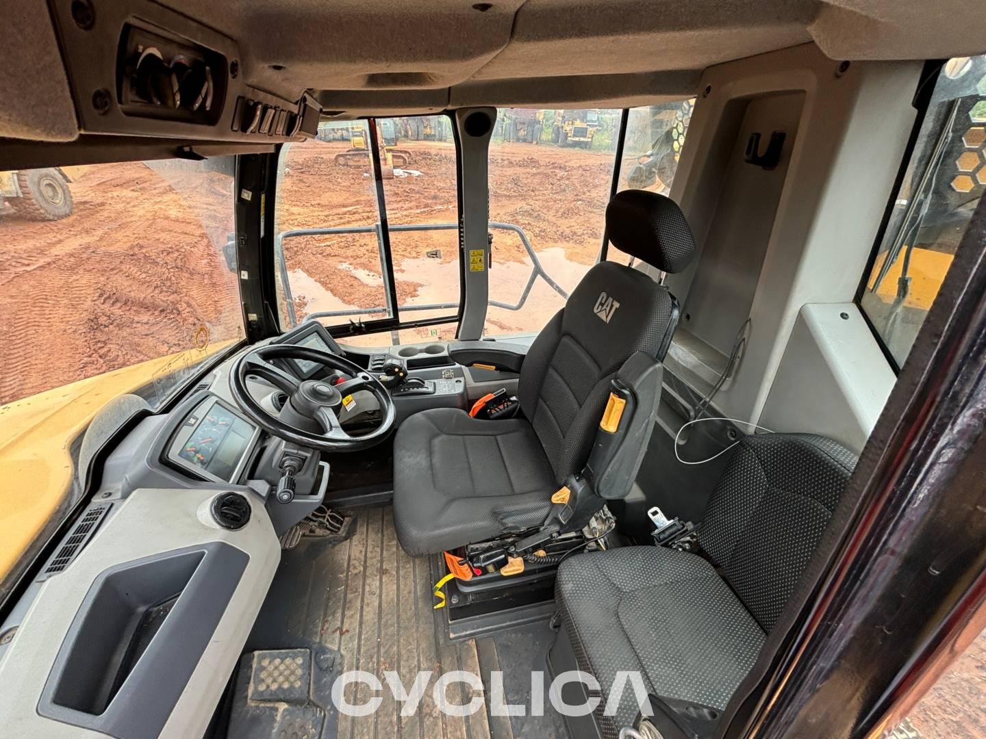 Dumpers y camiones articulados  740-04GC 3F800274 - 13
