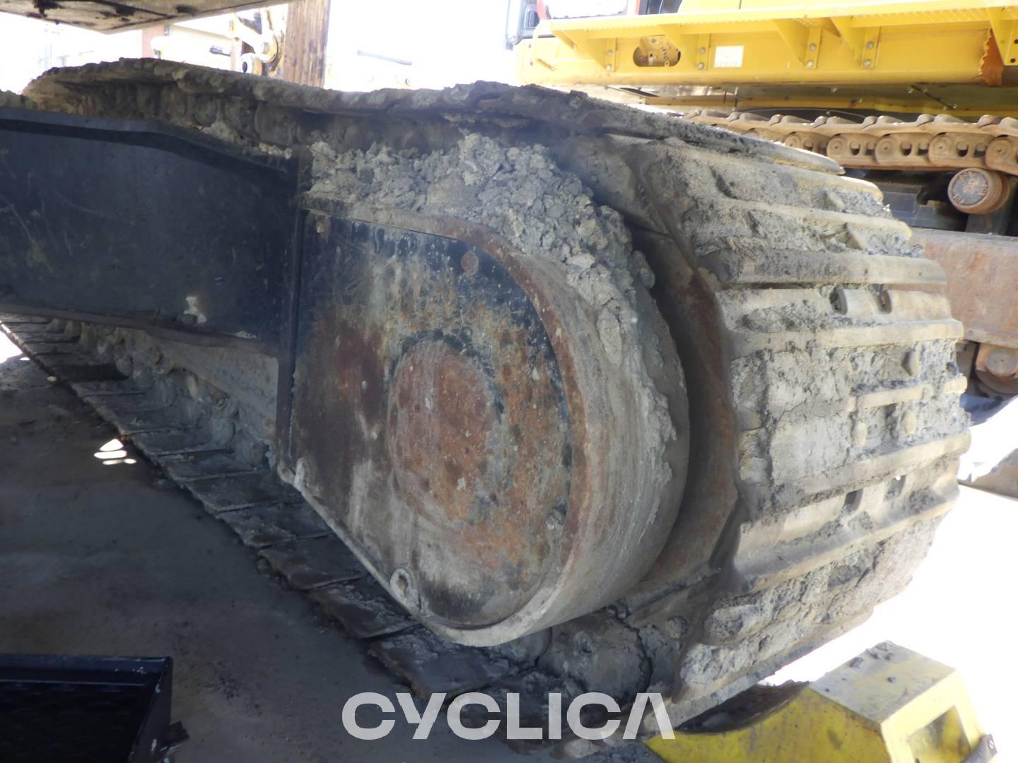 Eskavatorë me Zinxhirë  345-07GC KEF10405 - 11