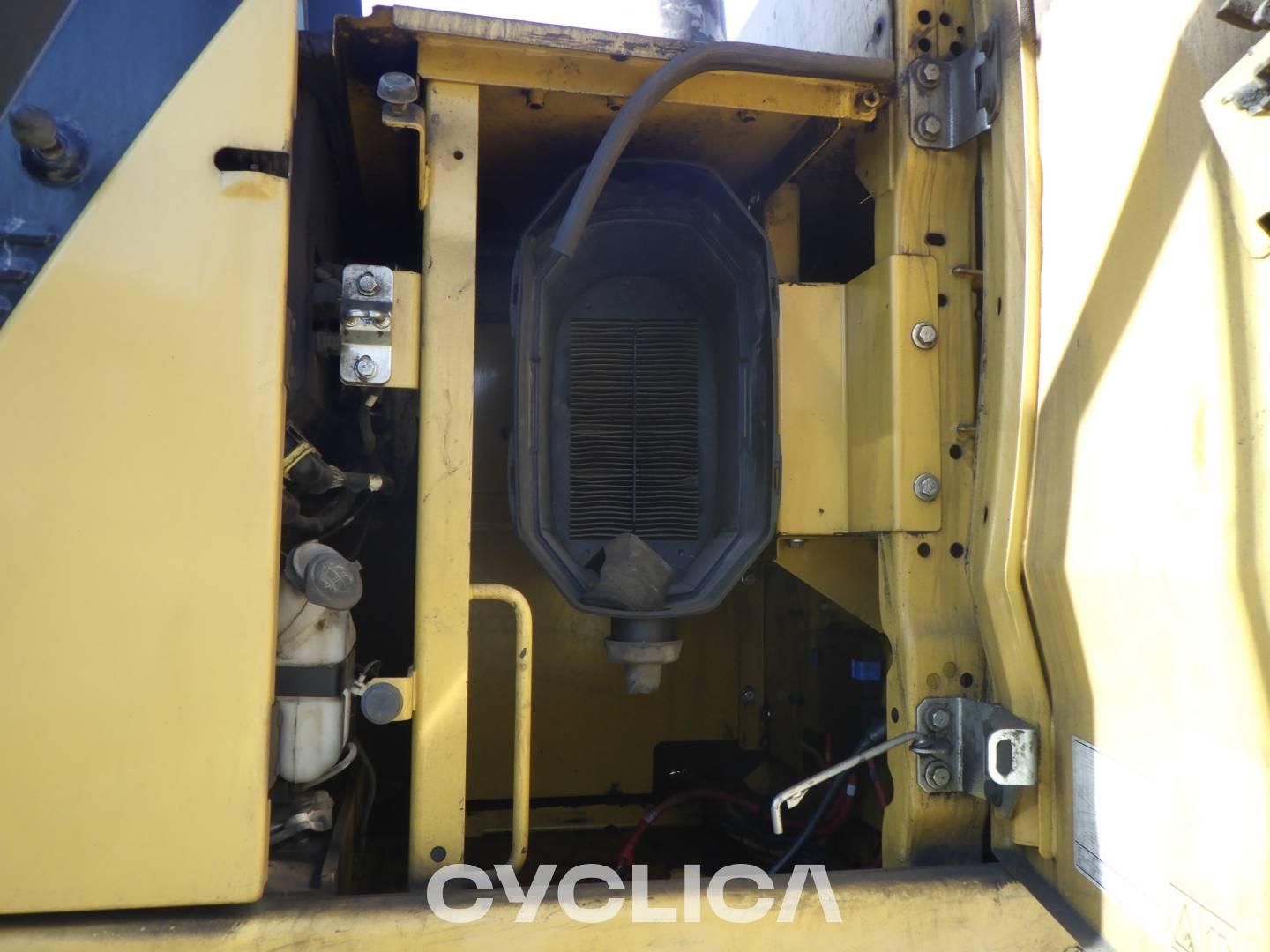 Eskavatorë me Zinxhirë  345-07GC KEF10405 - 13