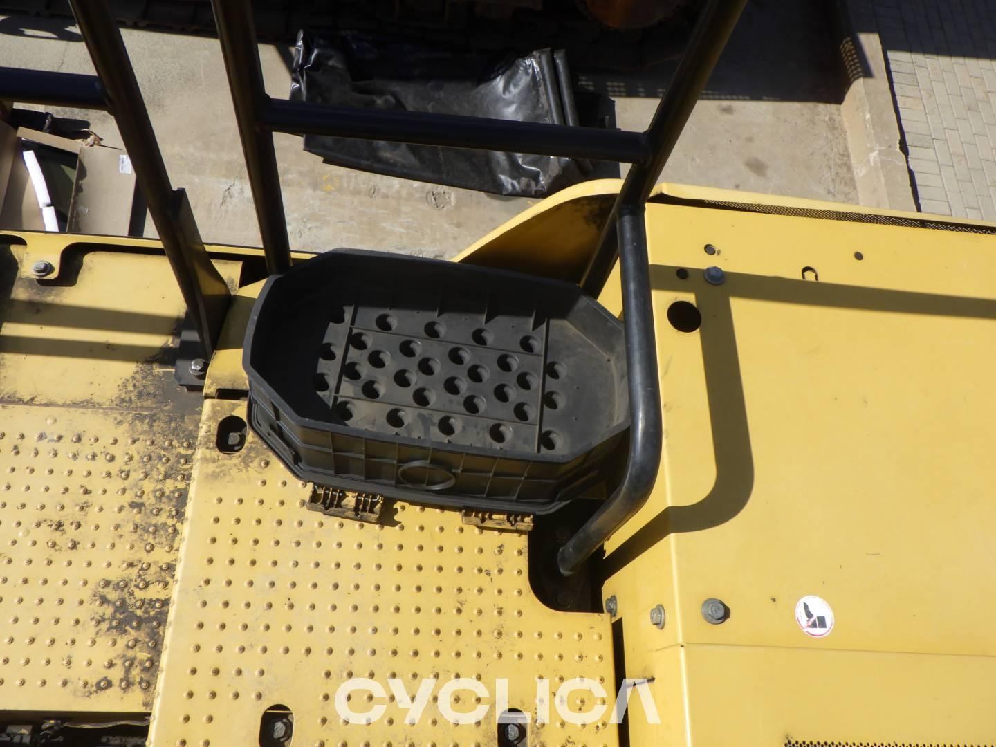 Eskavatorë me Zinxhirë  345-07GC KEF10405 - 21