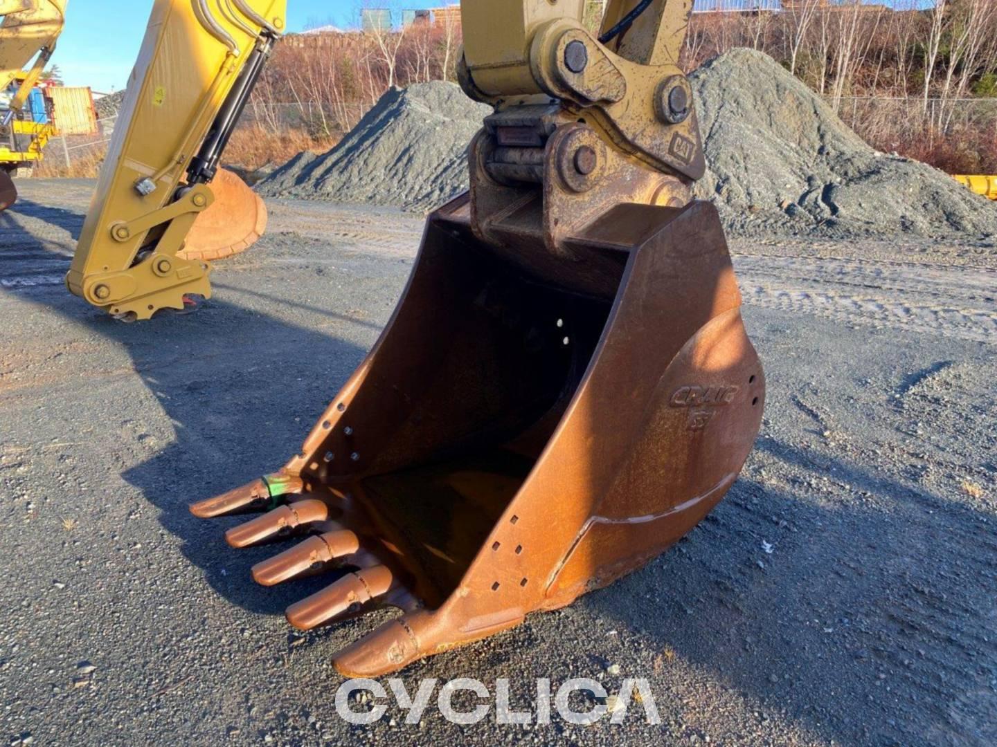 Crawler excavators  330-07 WCH20468 - 12