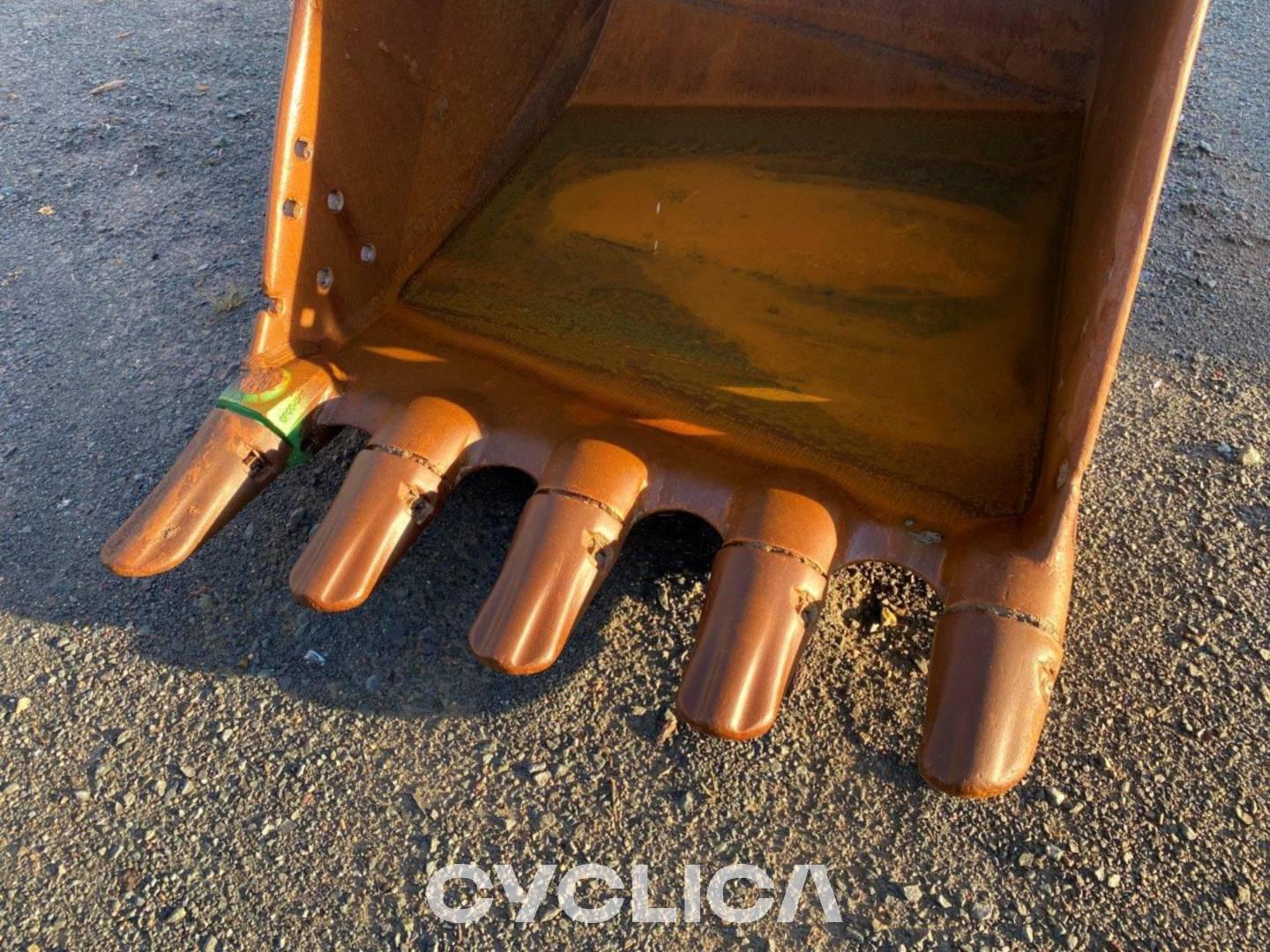 Crawler excavators  330-07 WCH20468 - 13