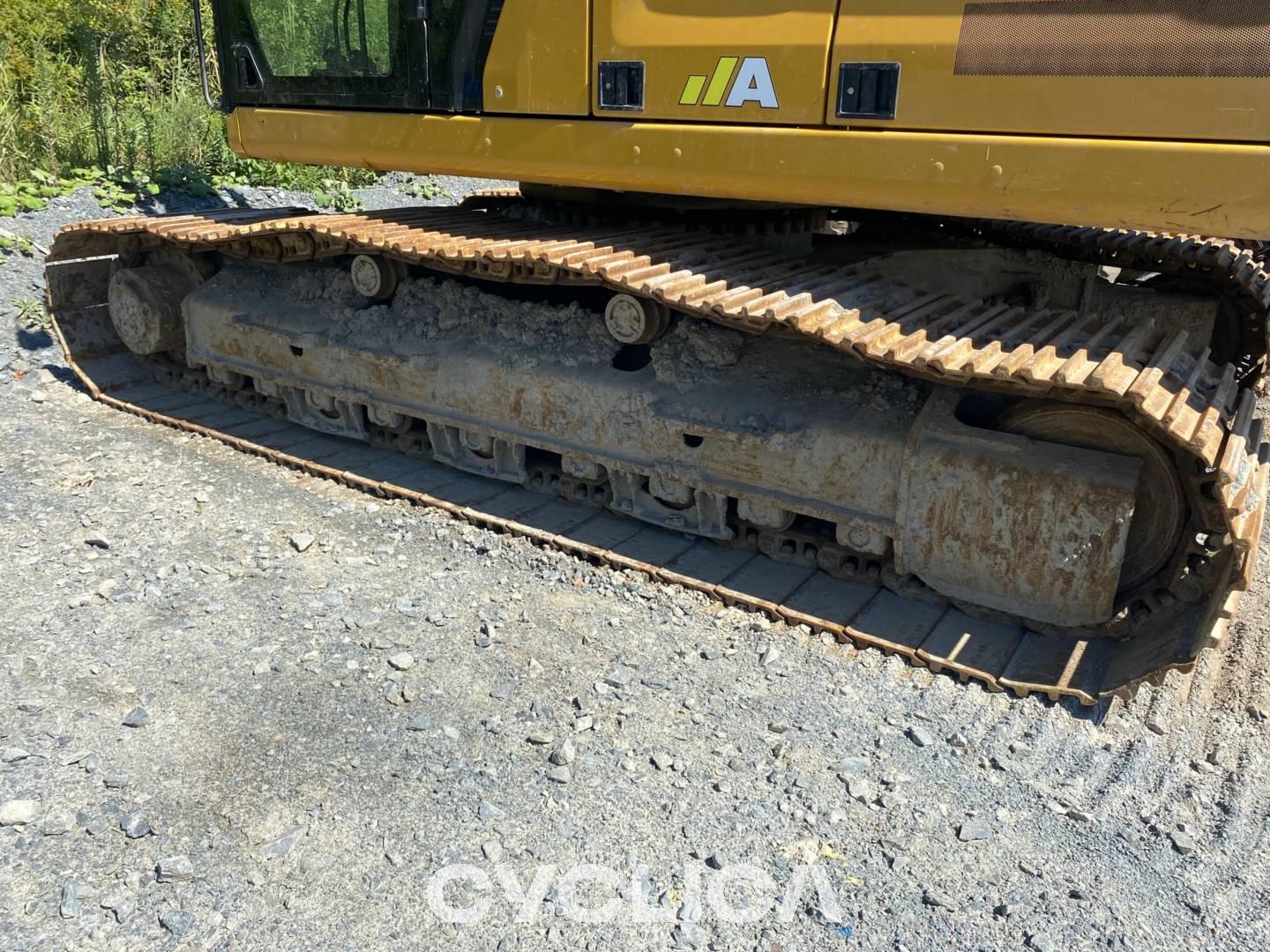 Crawler excavators  330-07 WCH20468 - 20