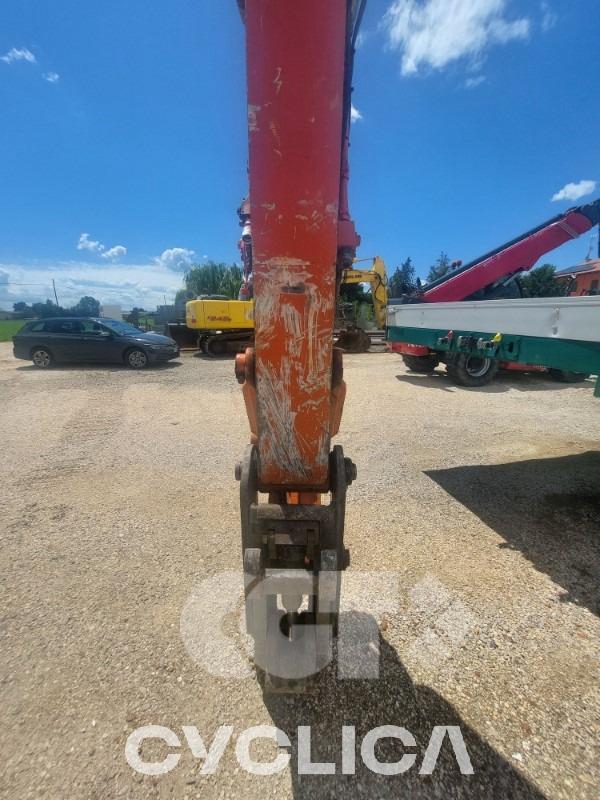 Eskavatorë me Zinxhirë  ZX240 5YL00700### - 7