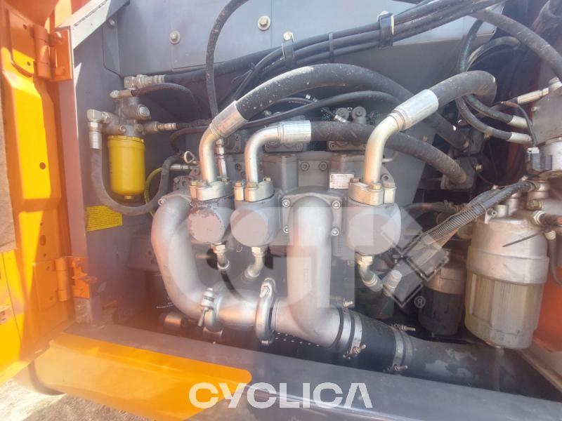 Eskavatorë me Zinxhirë  ZX240 5YL00700### - 11
