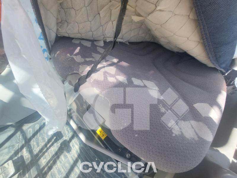Eskavatorë me Zinxhirë  ZX240 5YL00700### - 17