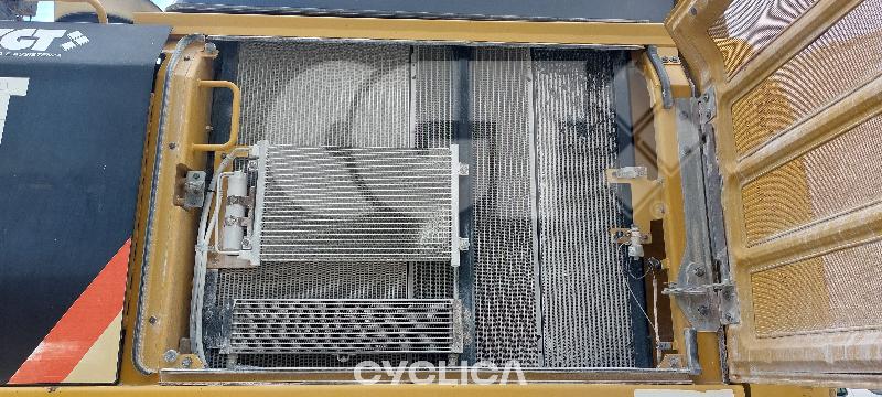 Excavadoras de cadenas  352F KBP00259 - 16