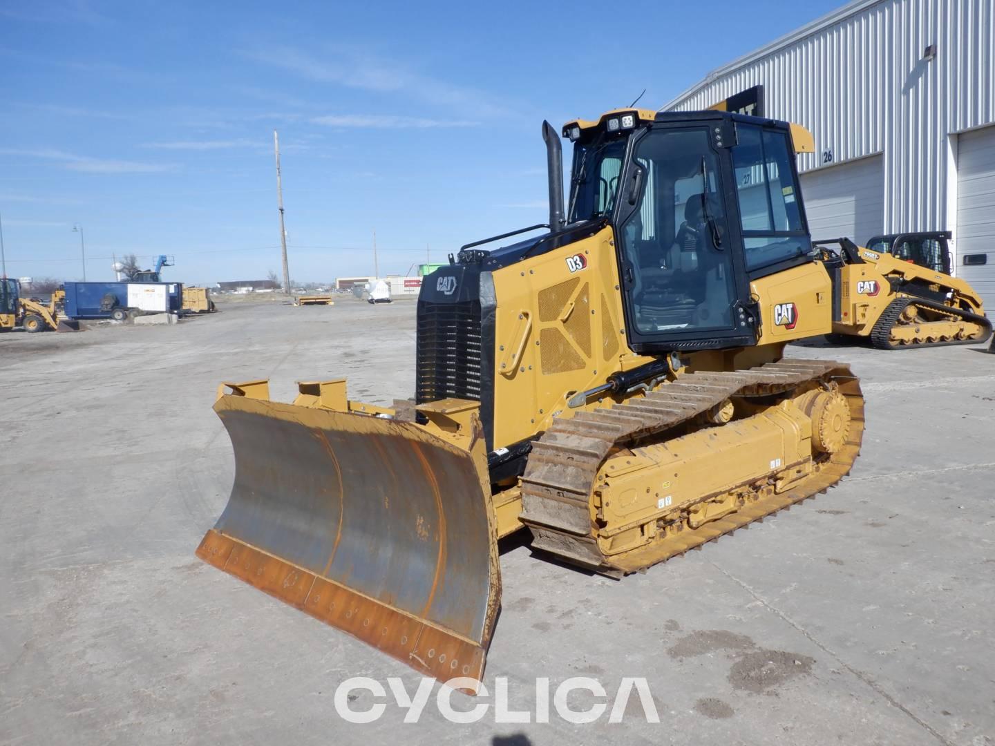 Bulldozers et tracteurs à chenilles  D3-12 XKW04632 - 1