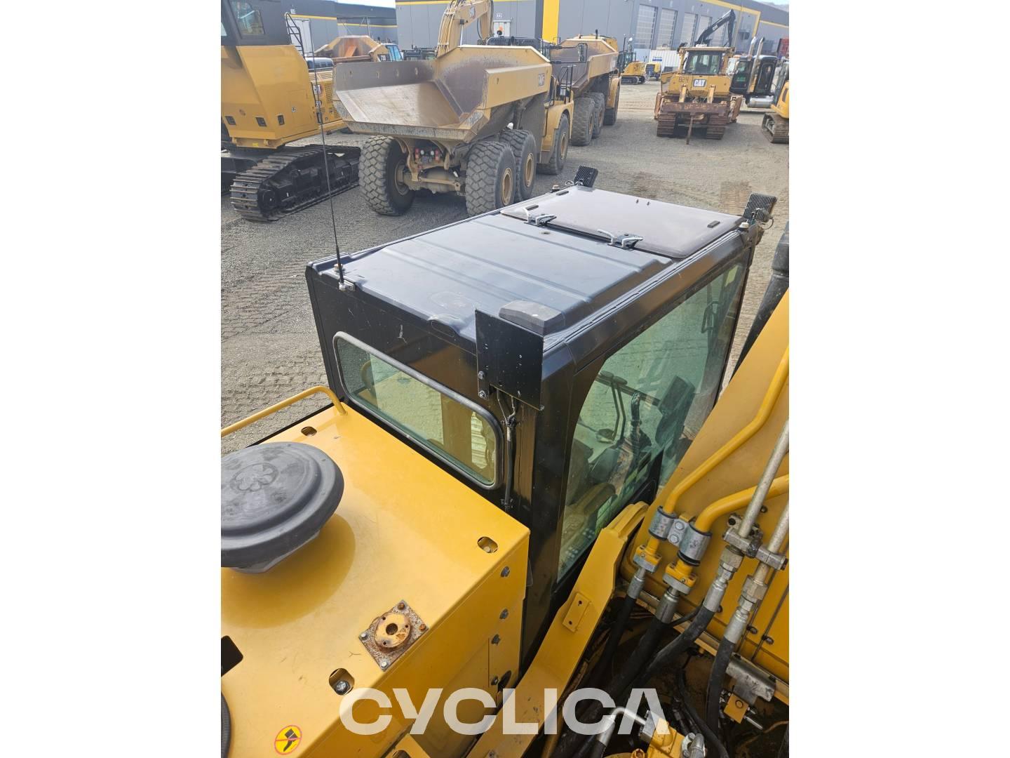 Eskavatorë me Zinxhirë  336FL RKB10125 - 10