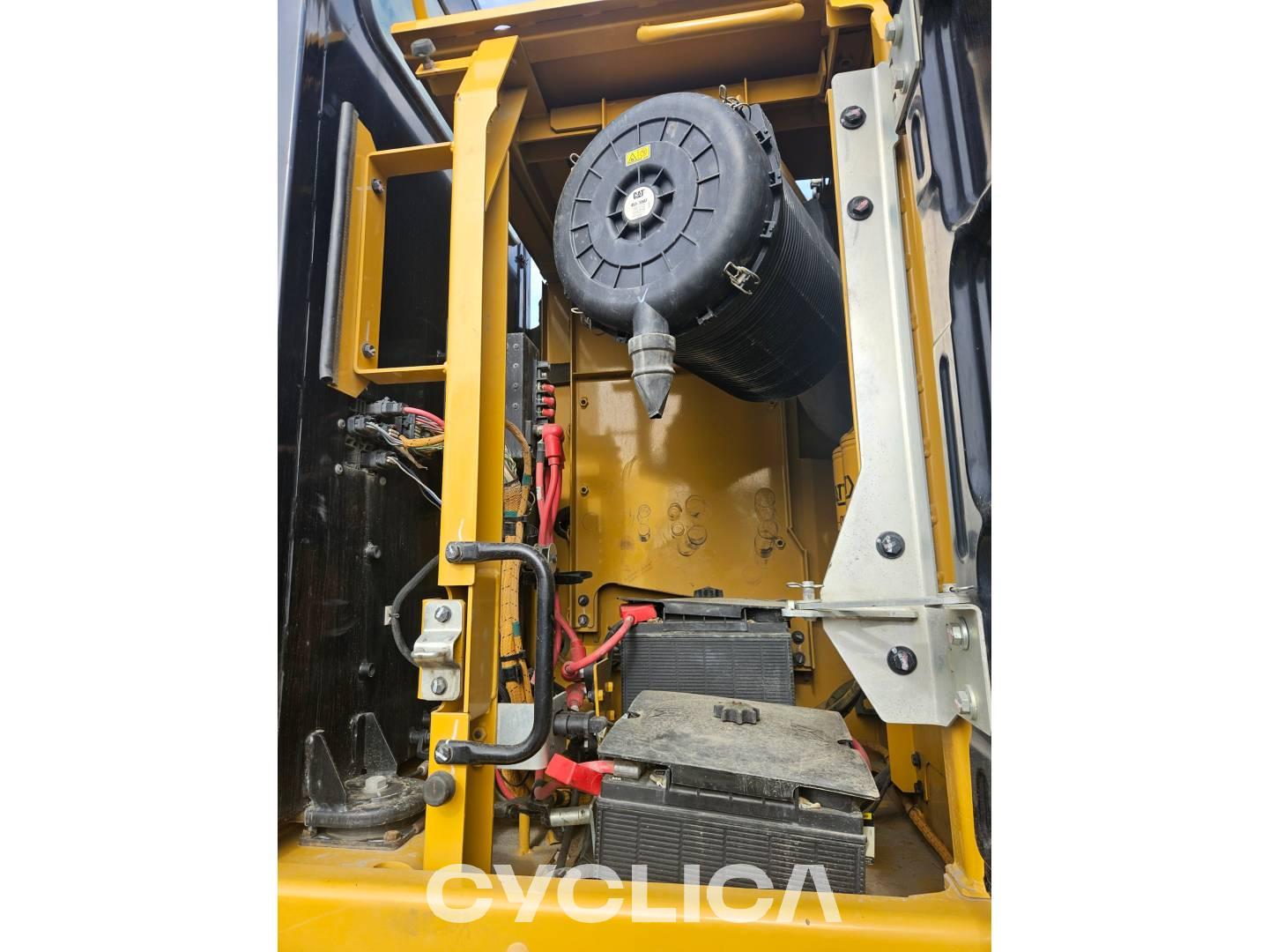 Eskavatorë me Zinxhirë  336FL RKB10125 - 14