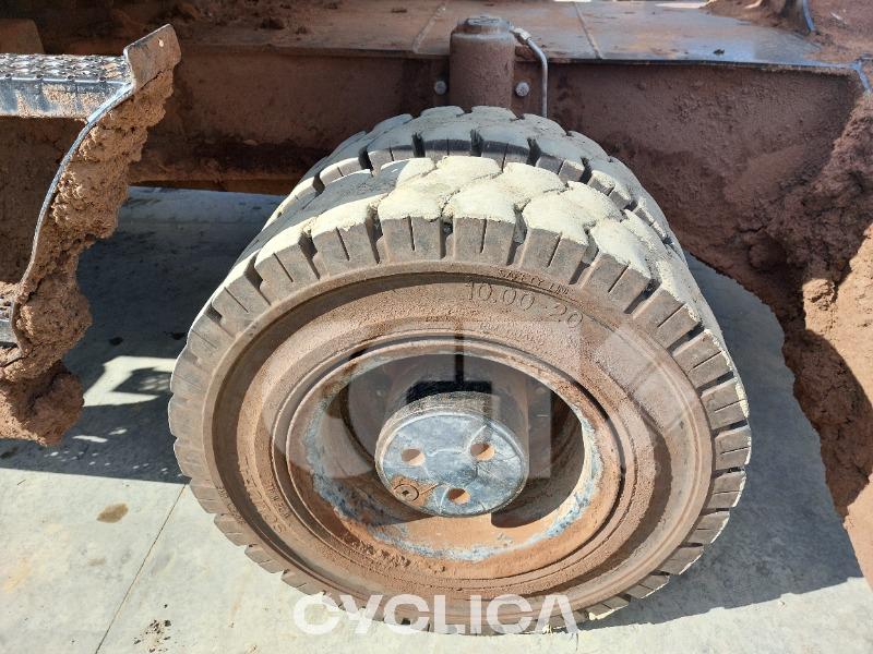Pelles sur pneus  MH3024 FB700629 - 5