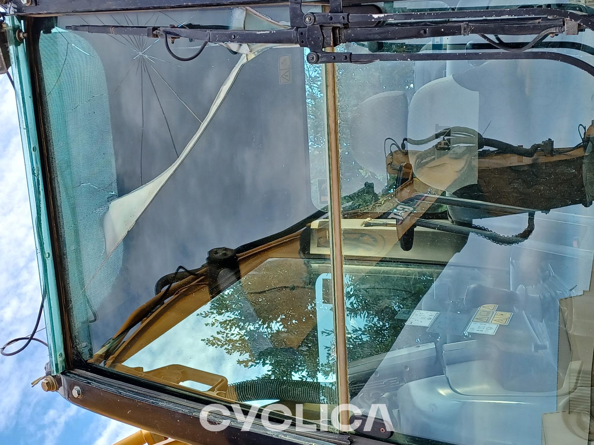 Eskavatorë me Zinxhirë  330DLME RAS00623 - 3