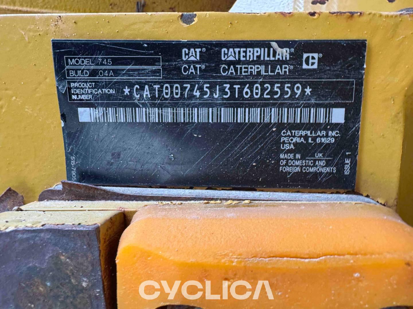 Demperji in zglobni tovornjaki  745 3T602559 - 6