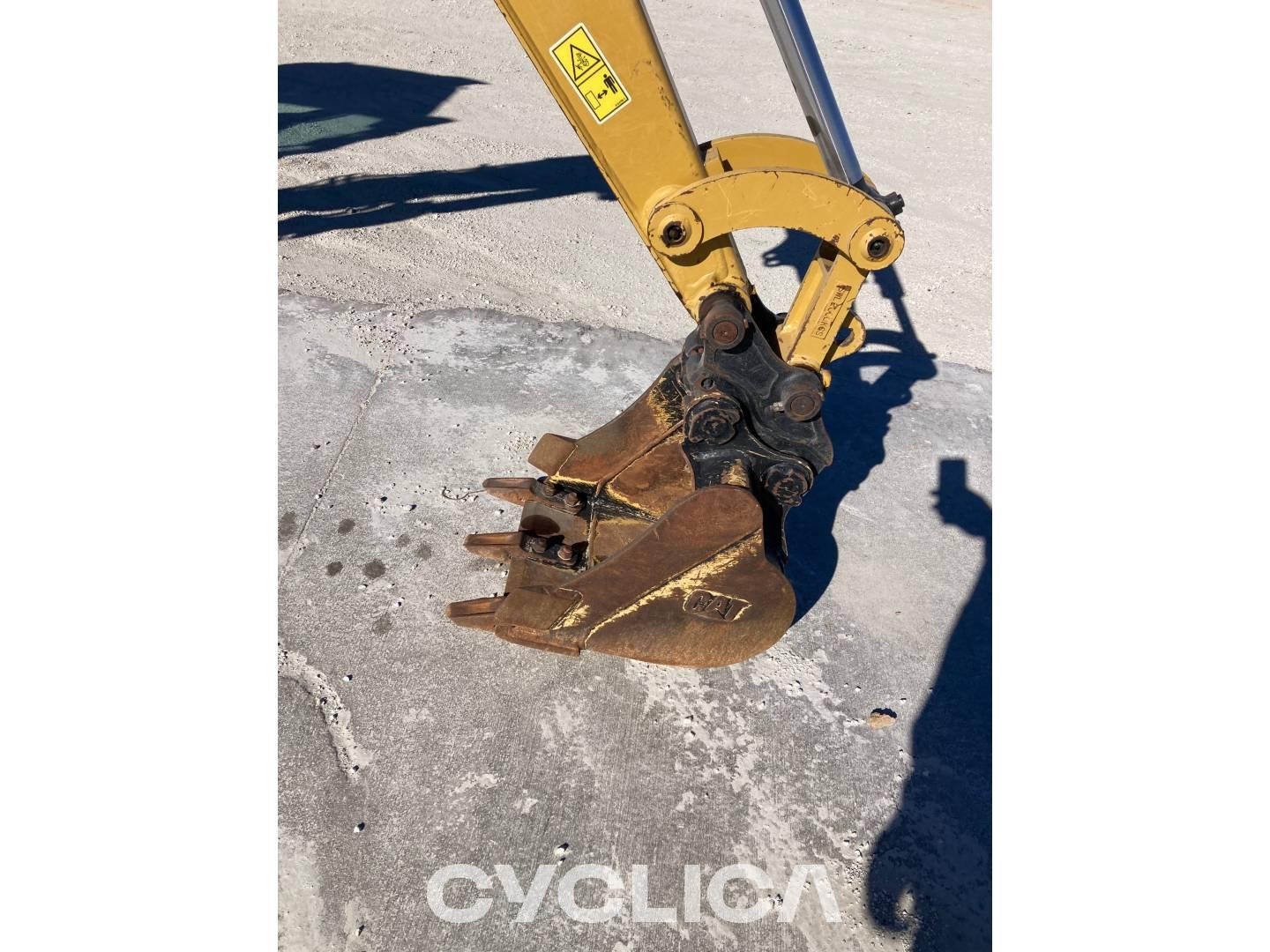Crawler excavators  302.7-07CR CZ604305 - 10
