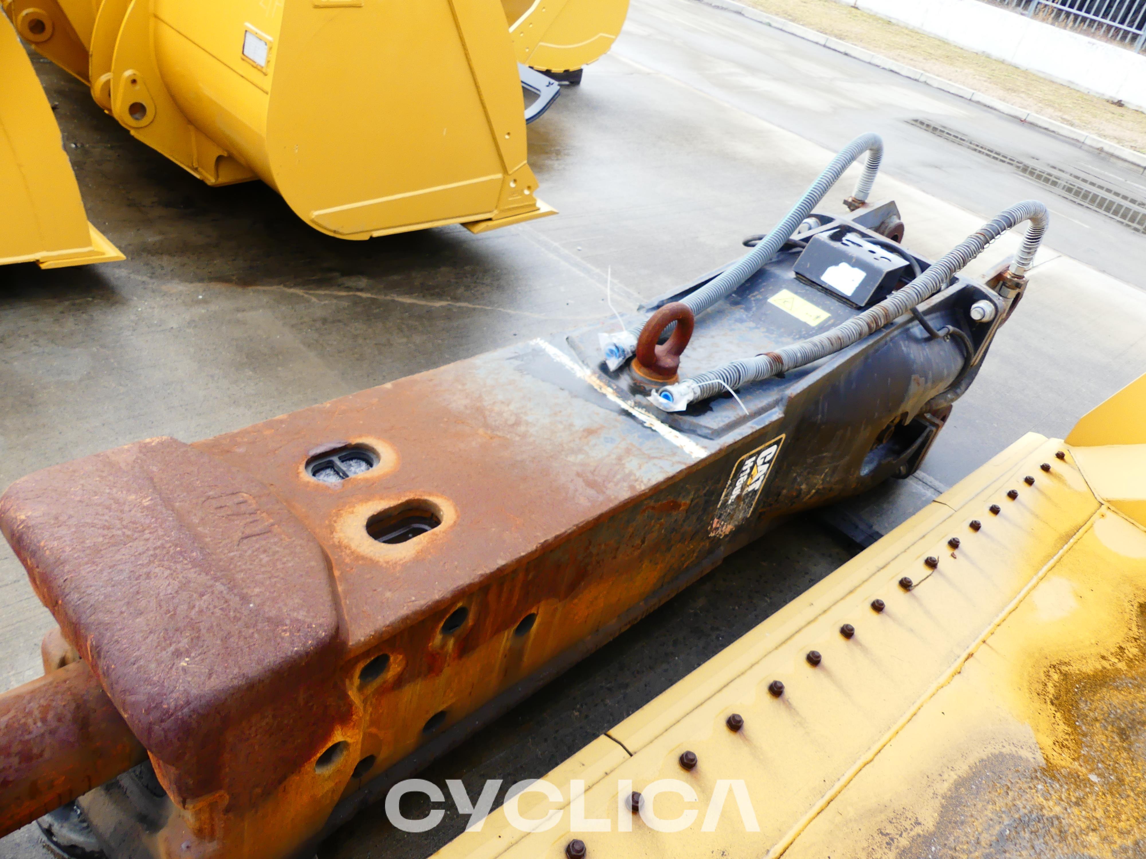 Other used construction equipment  H180 W9C00143 - 5