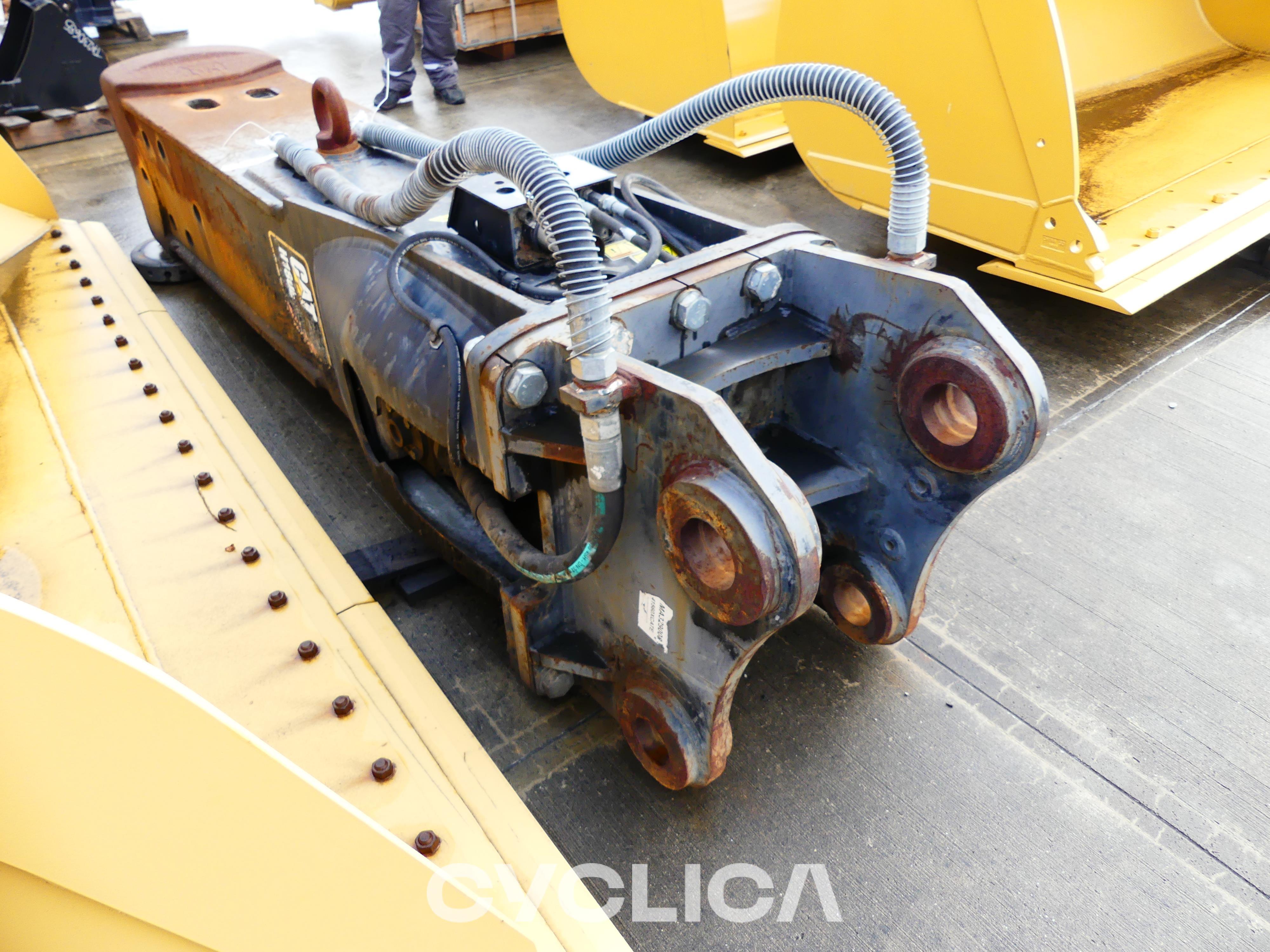 Other used construction equipment  H180 W9C00143 - 9