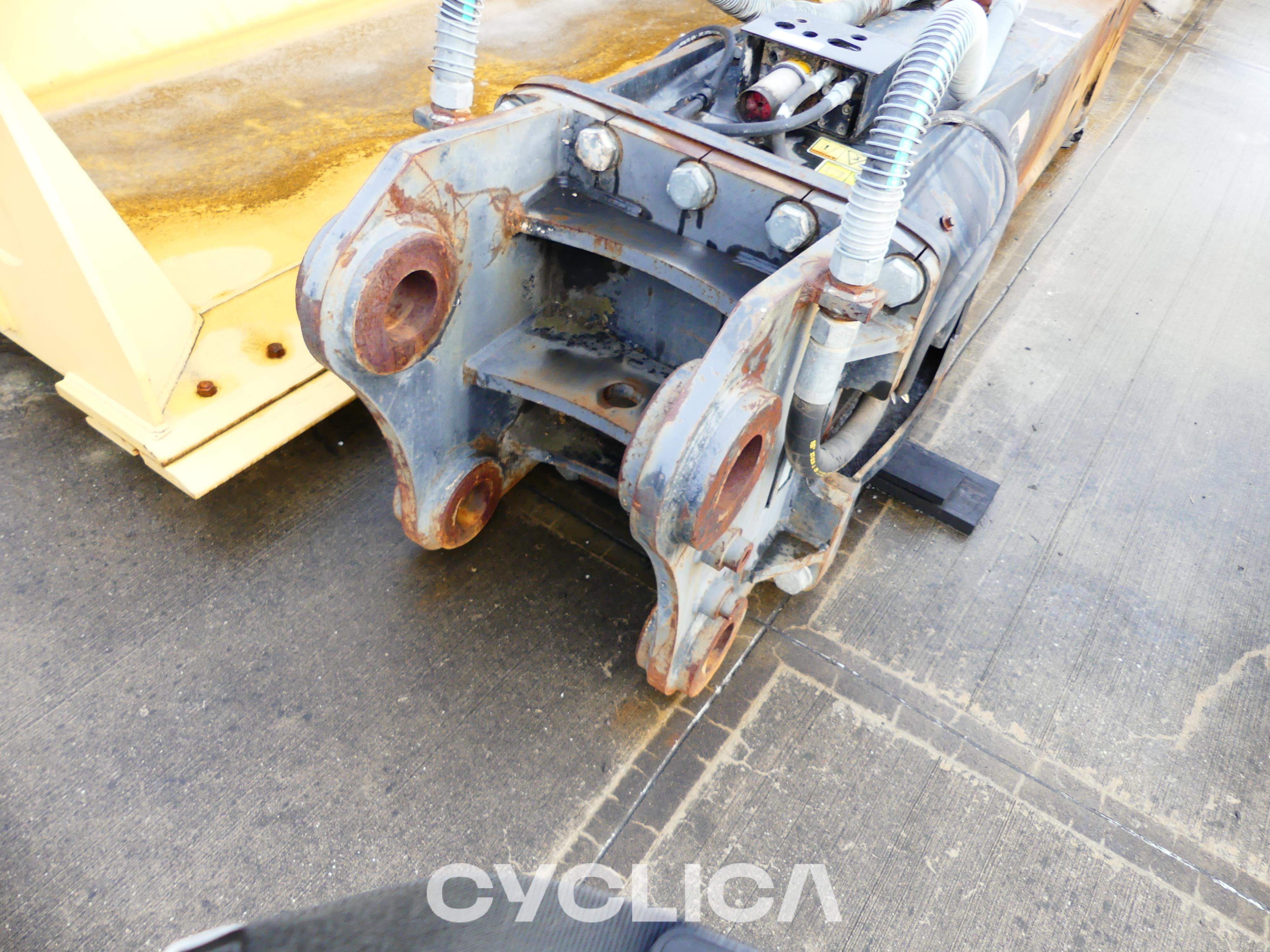 Other used construction equipment  H180 W9C00143 - 7
